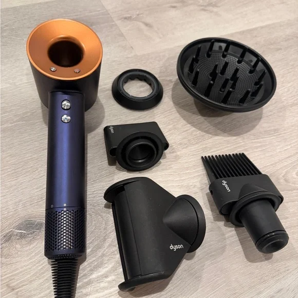 Dyson supersonic Hair Dryer in Blue and Orange with Black Attachments - Picture 2 of 5